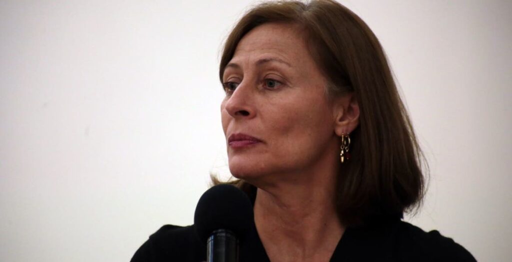 Diputados dan licencia indefinida a Tatiana Clouthier Carillo asumirá Economía thumbnail