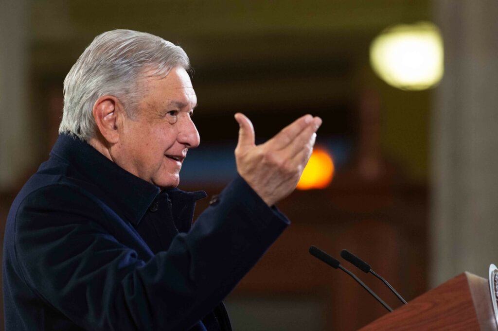 AMLO, muy bien y en pleno ejercicio de sus funciones Sánchez Cordero thumbnail