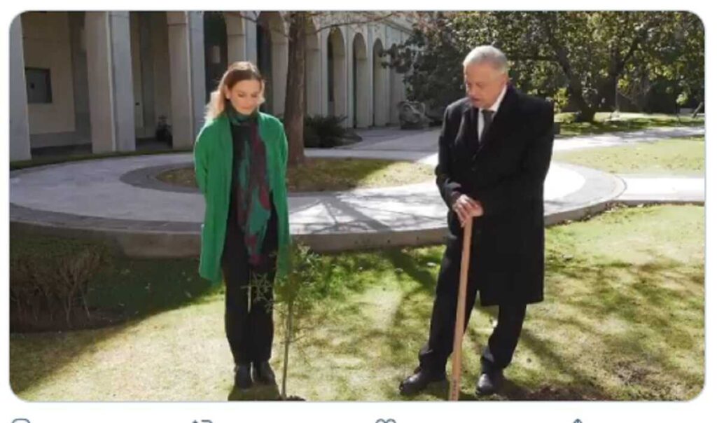 Debemos tener mucha fe, porque el 2021 va a ser un mejor año AMLO thumbnail