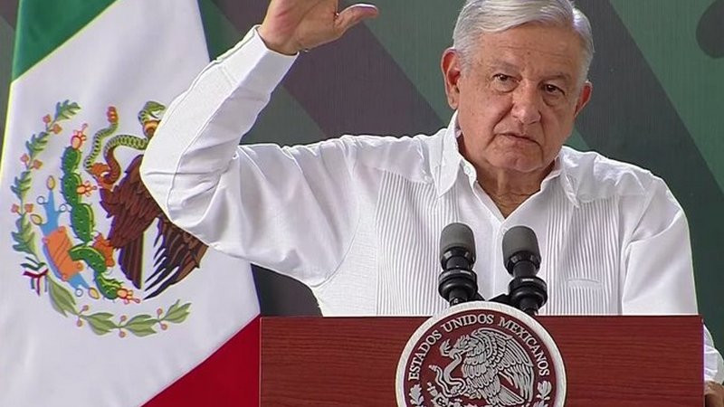 AMLO denomina a la Corte como el “Supremo Poder Conservador” tras invalidar Plan B thumbnail