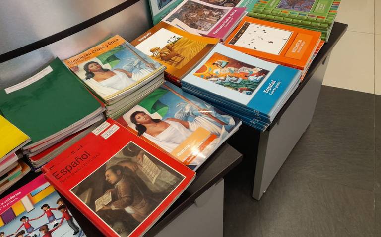 Centros de acopio de libros siguen con poca respuesta thumbnail