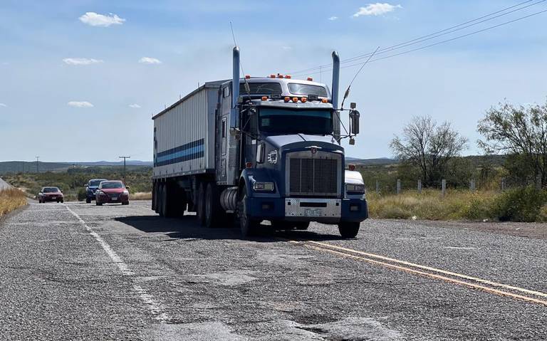 Cerca del 80% de transportistas de Parral fueron extorsionados por alguna autoridad en 2022 thumbnail