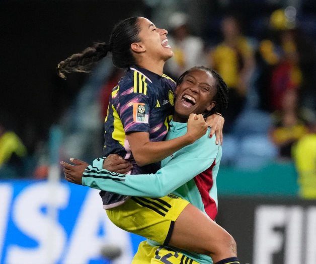 Colombia da la sorpresa y se impone 2-1 a Alemania con un tanto tardío de Vanegas thumbnail