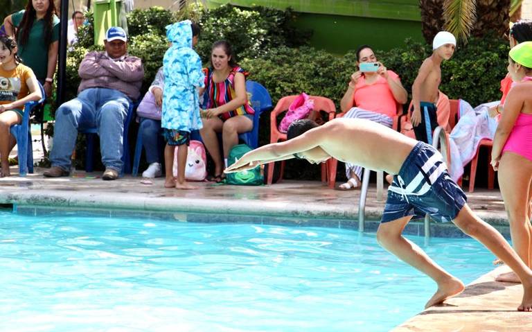Concluyen cursos de natación en Saucillo thumbnail