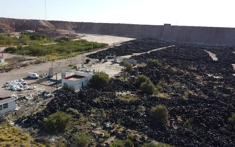 Incendio en acopio de llantas podría causar una catástrofe ambiental thumbnail