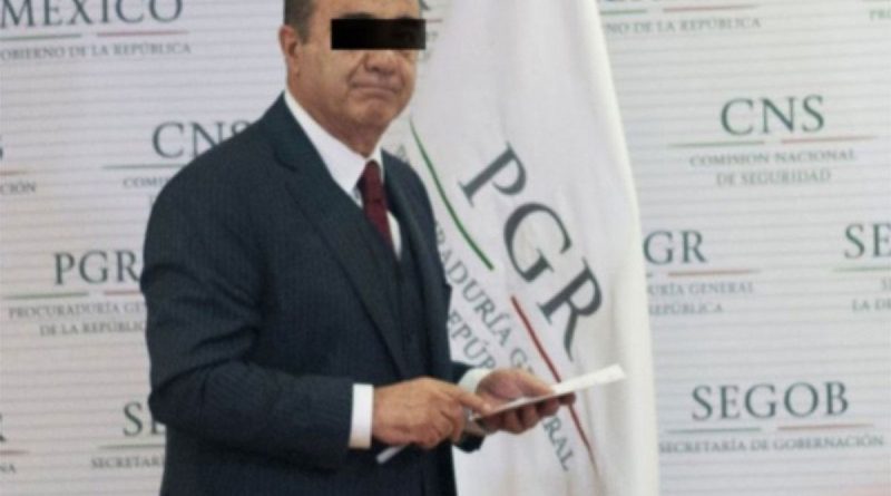 Murillo Karam recibe nueva vinculación a proceso por tortura a ‘El Cepillo’ thumbnail