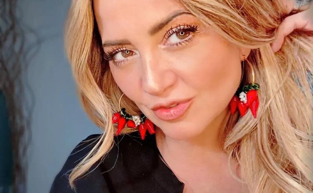 Una buena para Andrea Legarreta, revista de chismes le tendrá que pagar 2.5 millones de pesos.jpg thumbnail