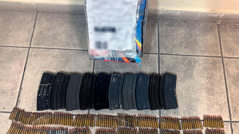 Aseguran cargadores y cartuchos en empresa de mensajería en Nuevo León thumbnail