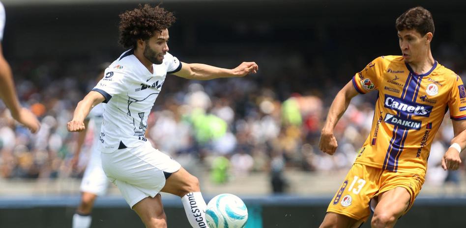 Con tres goles, Pumas se impone en CU al líder Atlético de San Luis thumbnail