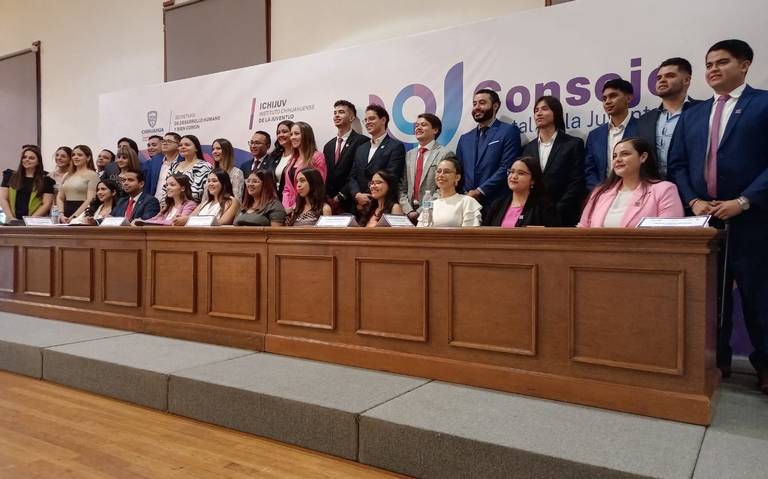 Se integran dos jóvenes meoquenses al Consejo Estatal de la Juventud thumbnail