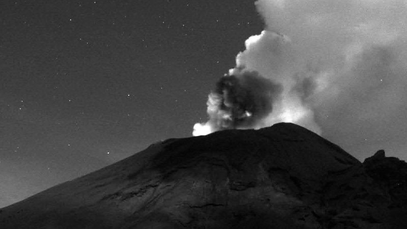 Volcán Popocatépetl registra dos explosiones y 74 exhalaciones thumbnail