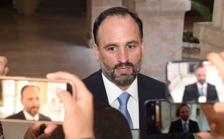 Hay un operativo para acelerar distribución de libros de texto De la Peña thumbnail