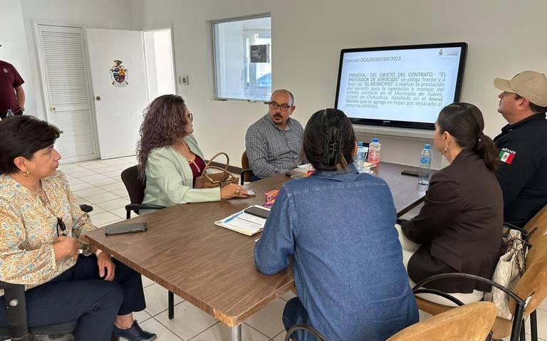 Regidoras visitan Relleno Sanitario para verificación de funcionamiento contra incendios thumbnail