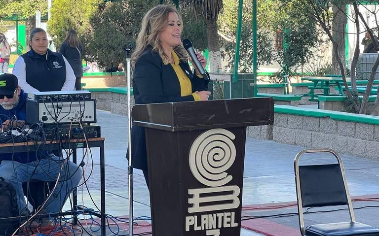 Lleva a cabo Cobach la Feria por la Juventud thumbnail