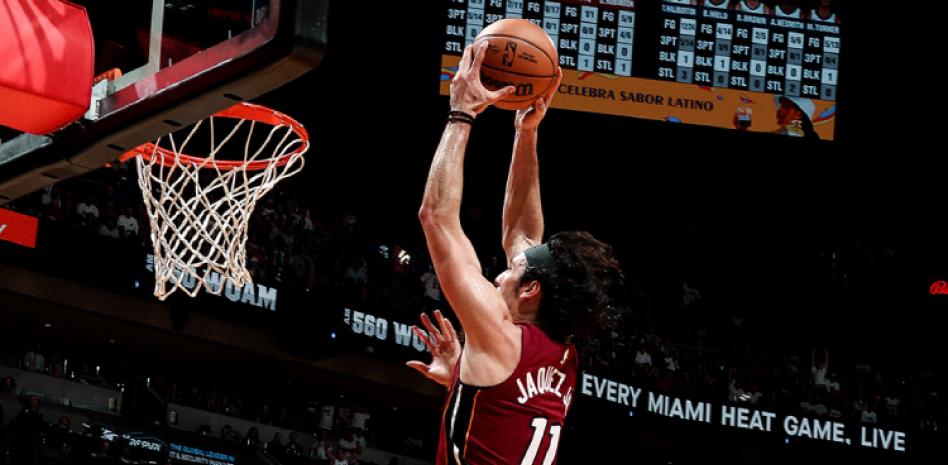 Jaime Jáquez Jr. anota 31 puntos en triunfo de Heat de Miami thumbnail