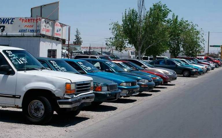 Pide Anapromex poner en orden a carros chuecos thumbnail