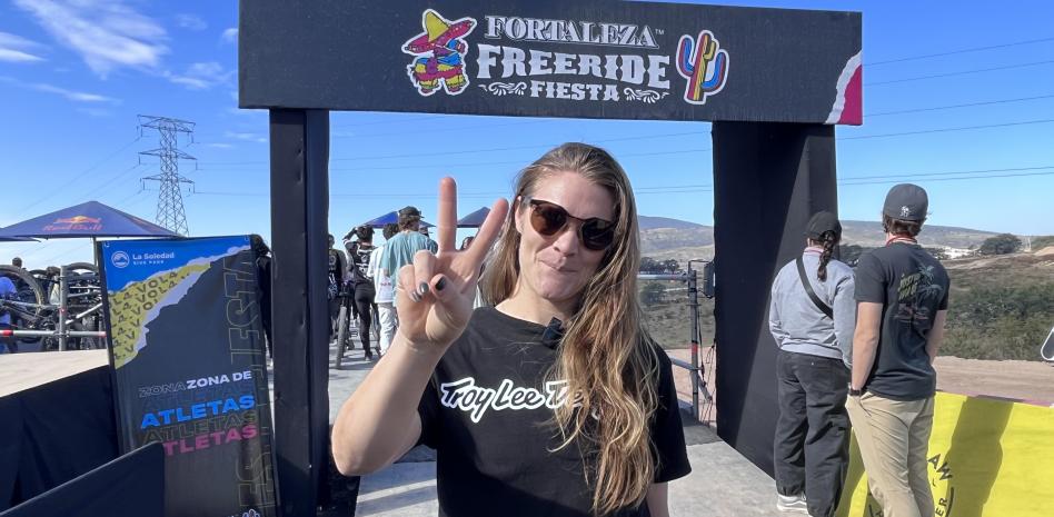 Vaea Verbeeck, una chica en el mundo del freeride thumbnail