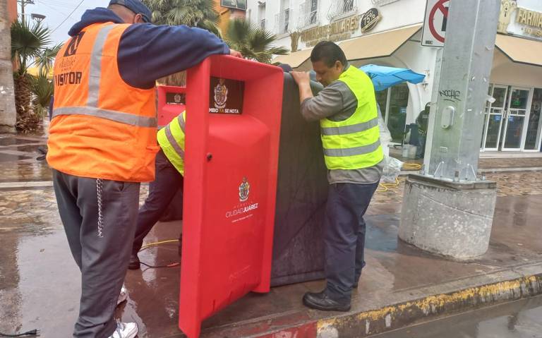 Limpia instala 15 contenedores de basura en Parque Borunda thumbnail