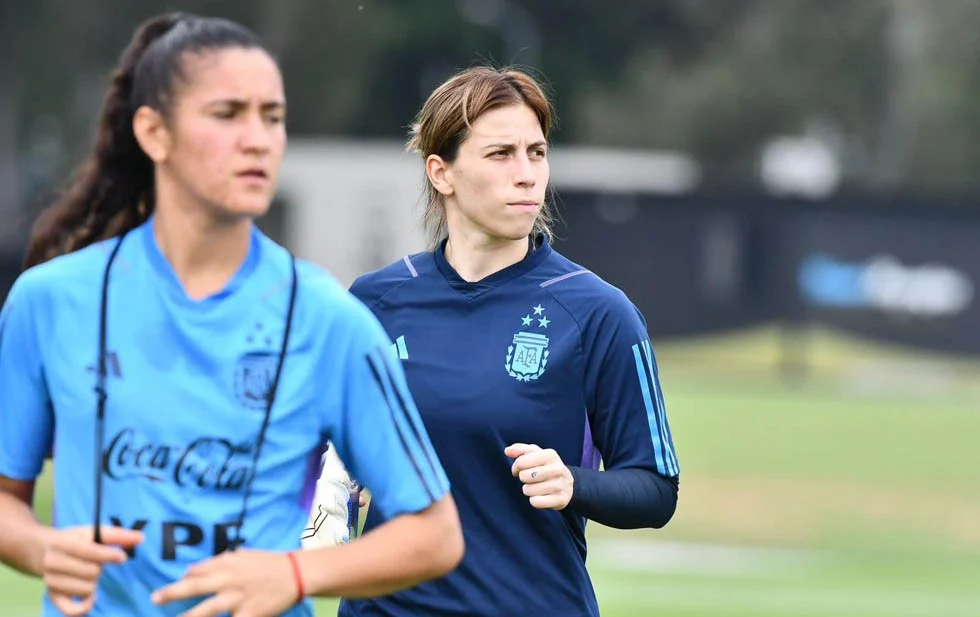 web-fut-QtmoOJ5Cm thumbnail