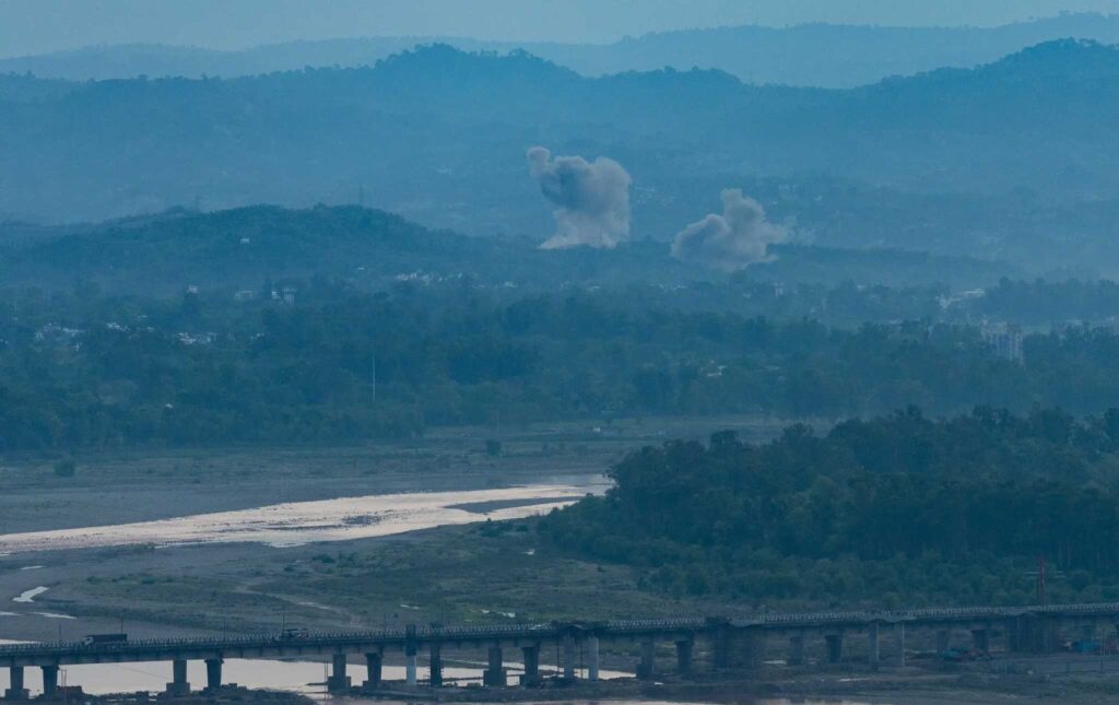 confl-0umX8o0py thumbnail