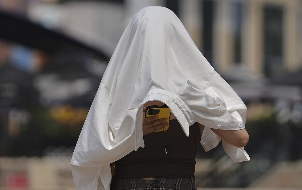 6-MhGZaN2xR thumbnail