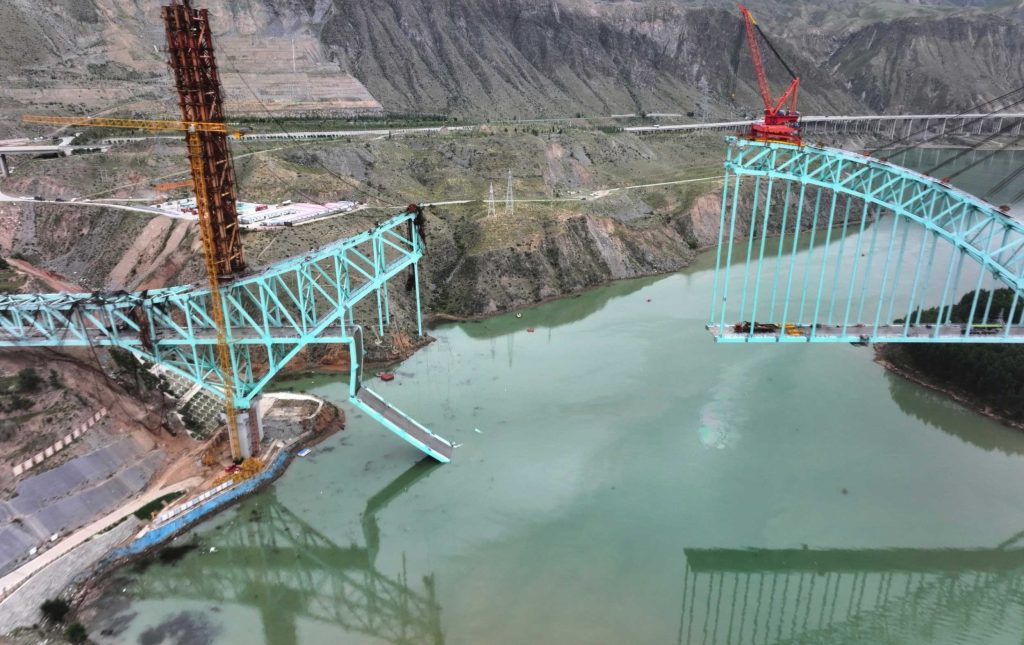 ap25235315656639-eTBF0aKVi thumbnail