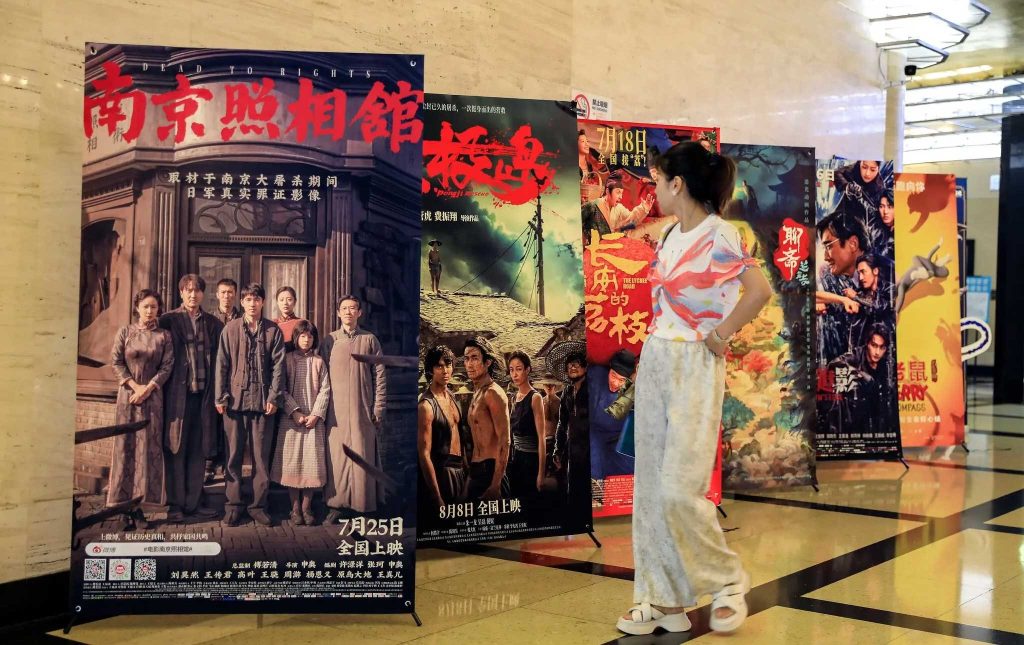 chi-PUXvS28Bp thumbnail