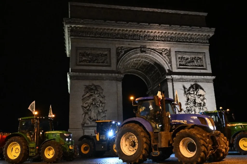 La Crisis Agroalimentaria Francia-Vieneza: Agricultores Franceses Unidos en Contra del Acuerdo de Mercosur que Pone en Peligro la Producción y el Mercado Nacional