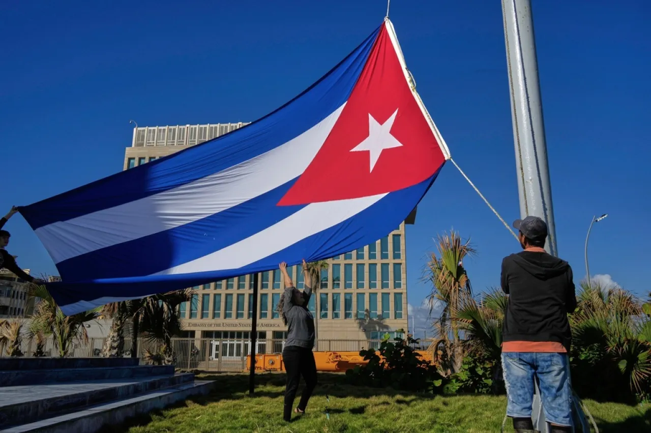 "Arrival of Remains of Fallen Heroes in Cuba: Emotional Return of 32 Military Personnel Killed During Venezuelan Conflict"