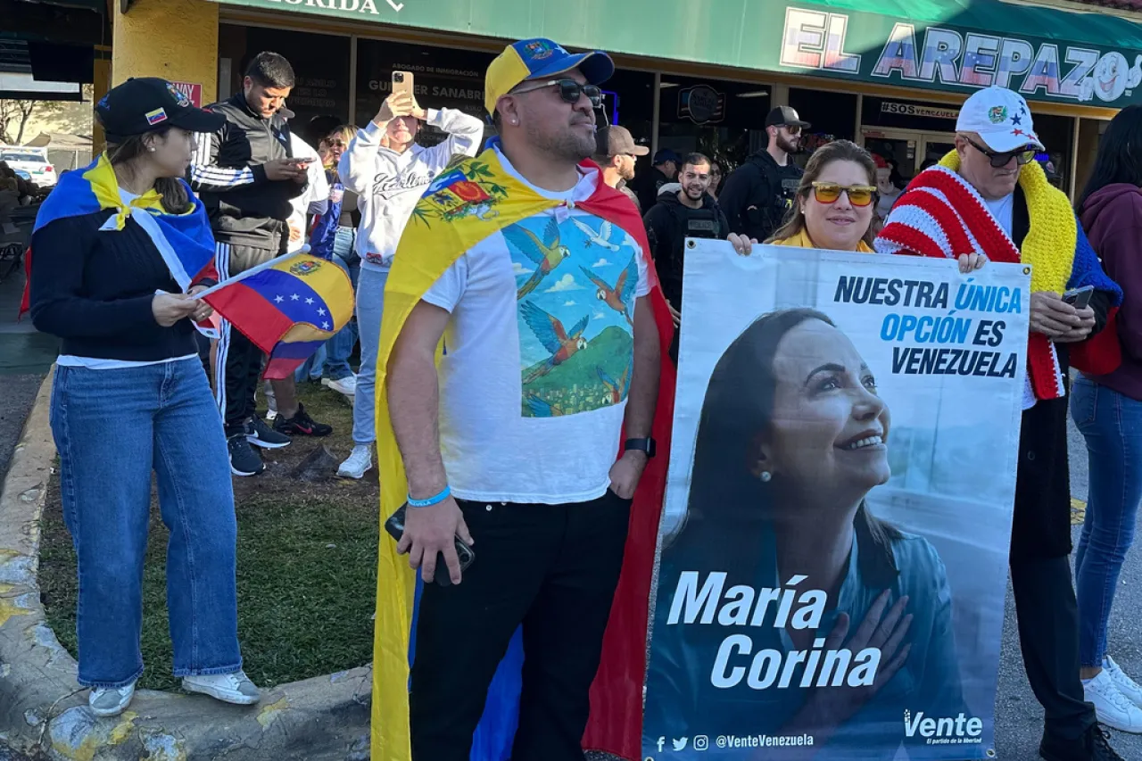 "La victoria de la esperanza: miles de venezolanos en Florida festejan el fin del régimen de Maduro y abren camino a un futuro más prometedor"