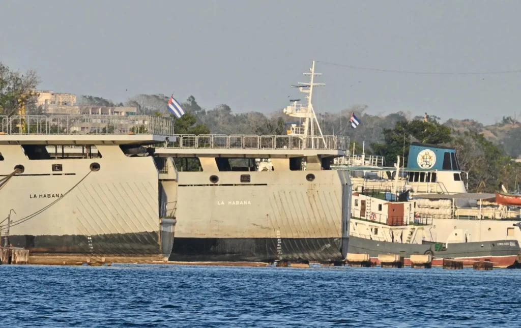 cuba-jX8DBsB8O thumbnail