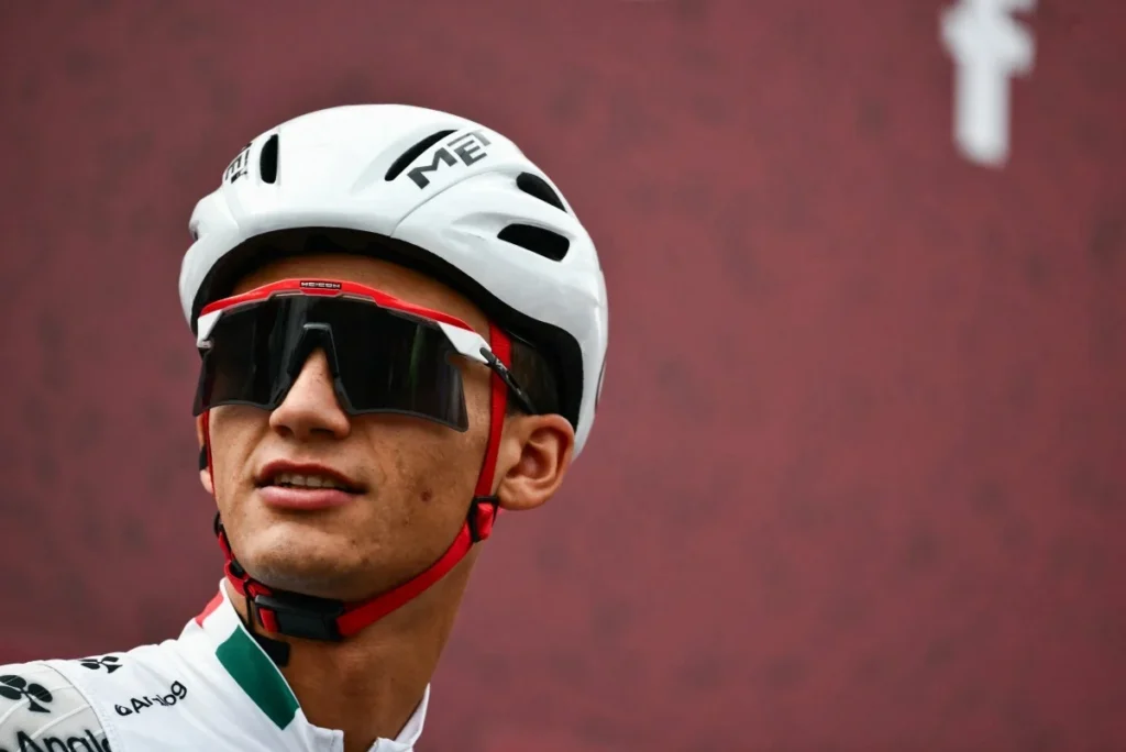 afp-20260307-a2bx2b7-v1-midres-cyclingitastradebianche-UmzVSDJTV thumbnail