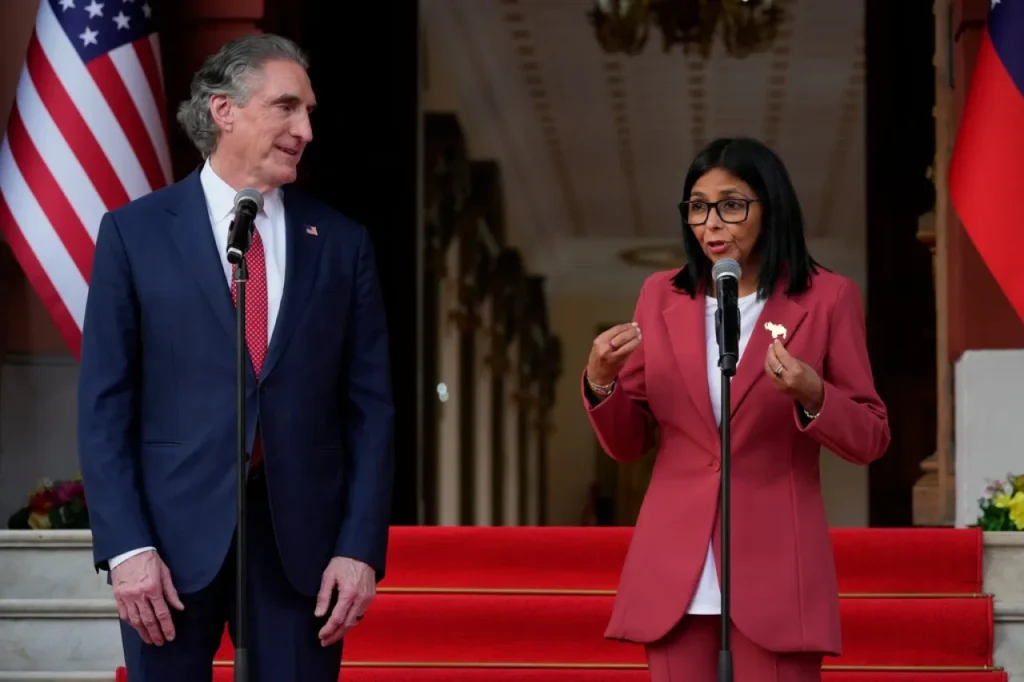 Acuerdan EU y Venezuela restablecer relaciones diplomáticas