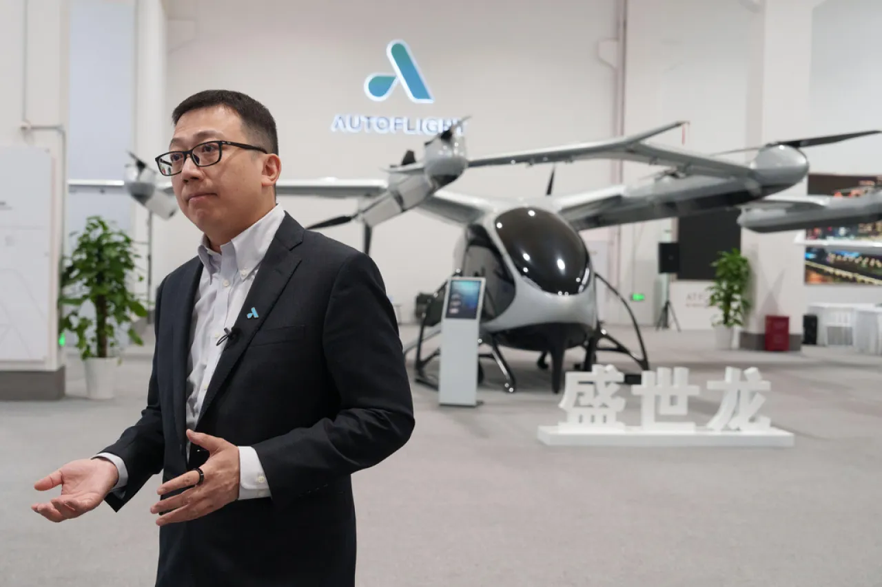 Presenta empresa china aeronave eléctrica para 10 pasajeros