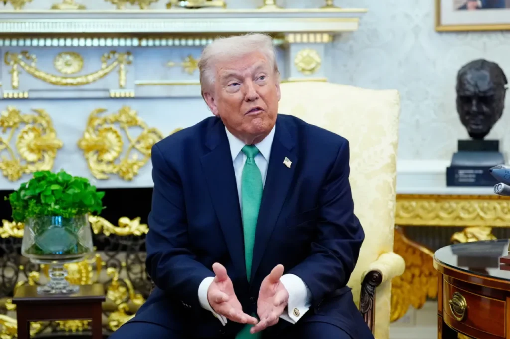 Retrasa Trump su viaje a China para centrarse en la guerra en Irán