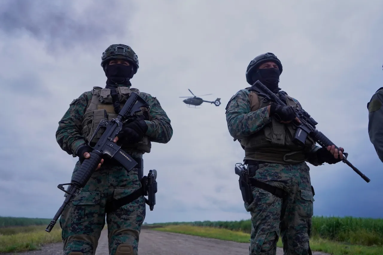 Investigan si bomba hallada en Colombia habría rodado desde Ecuador sin estallar