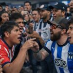 ¡Violencia en estadio mundialista! Aficionados de Monterrey golpean a seguidor de Chivas tras derrota