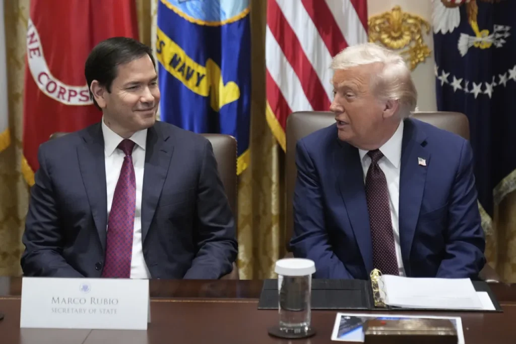 Advierte Trump que Cuba es la siguiente